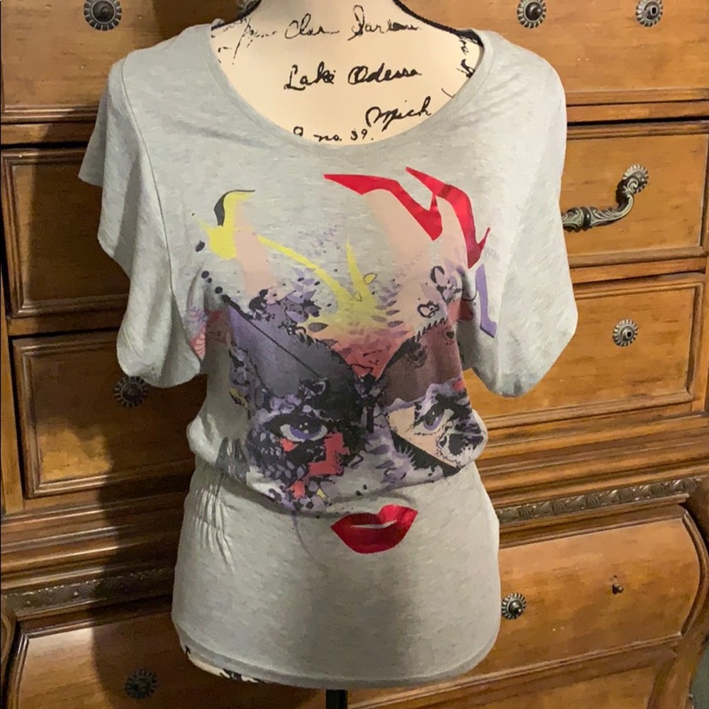 Wet Seal Vintage Graphic Top😘😘